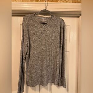 Express Men's Heather Gray Long Sleeve Henley